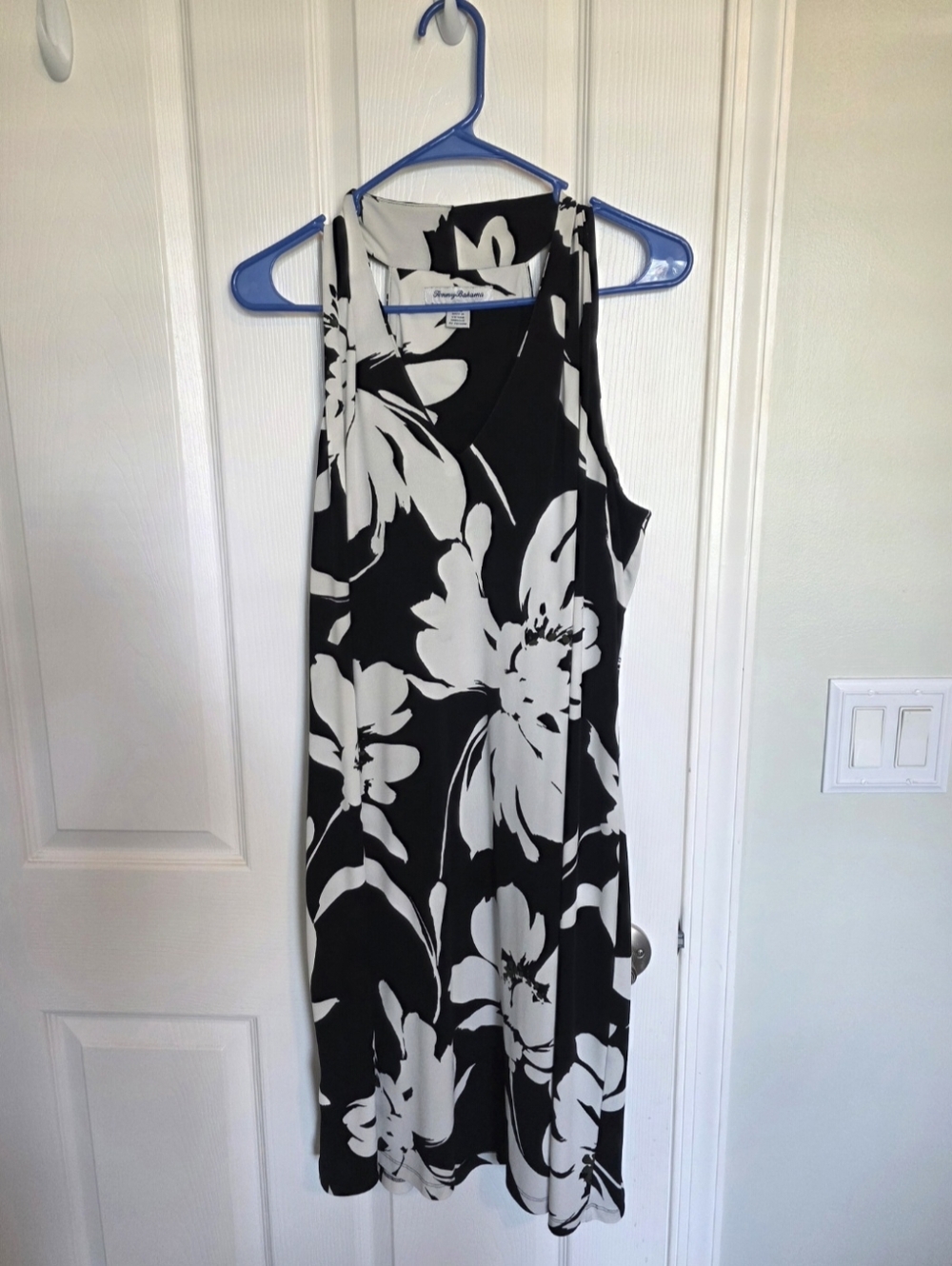 Tommy Bahama Fabulous Flora Mini Dress in Black And White